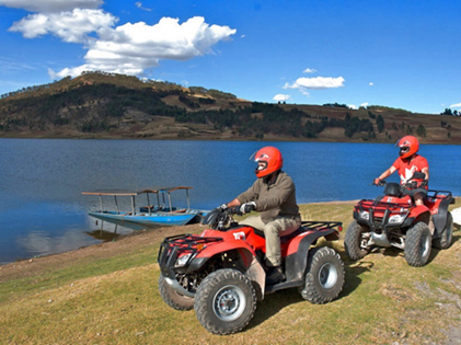TOUR CUATRIMOTOS SALINERAS Y LAGUNA DE HUAYPO