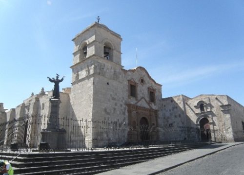 CITY TOUR PEATONAL + MONASTERIO DE SANTA CATALINA